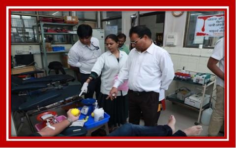 मुंबई में रक्तदान अमृत महोत्सव