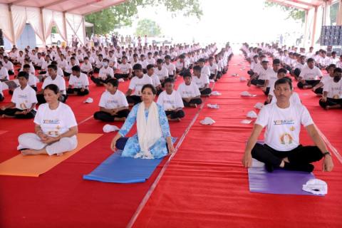 Smt. Astana Perween, IAS District Collector, Kollam & Shri Pradeep Narayan Inaugurated the celebration of International Yoga Day.