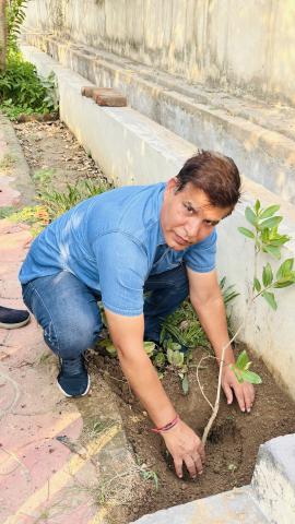 विश्व पर्यावरण दिवस के अवसर पर डीजीएलएल द्वारा वृक्षारोपण किया गया